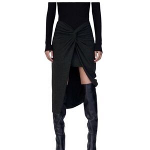 Zara - NWOT Knotted Gray Knit Skirt Sz Small